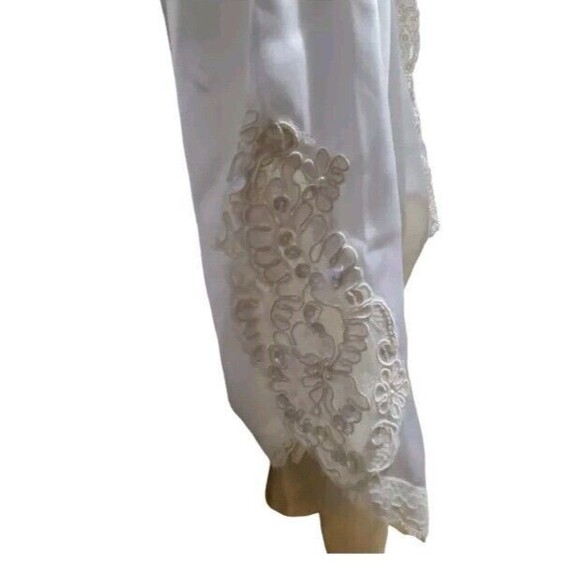Vintage Y2K Victoria’s Secret Satin Lace Bridal Robe Ivory White Belted 2000s - Picture 5 of 13